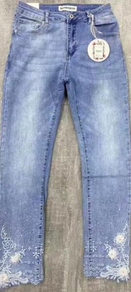 Jeans mit Blumen Design